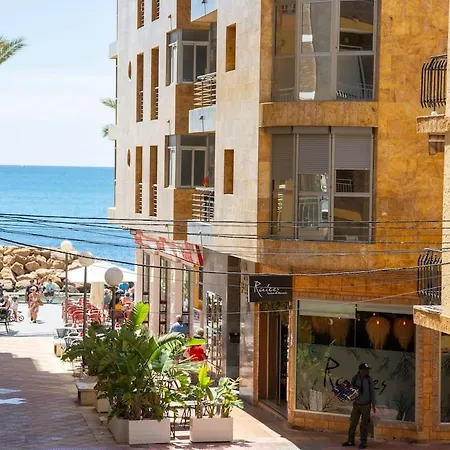 Norah Playa Del Cura Sea Views 度假居 托雷维耶哈
